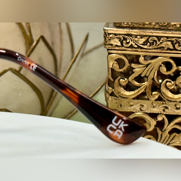 NWT Aire - Gold Spiral Square Sunglasses/Sunnies/Shades - Picture 12 of 15